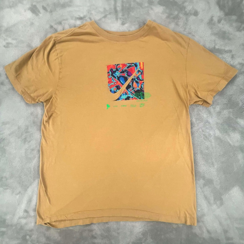 Nike The Nike Tee‎ Graphic T Shirt Earth Tone Mens Medium Worldwide Swoosh